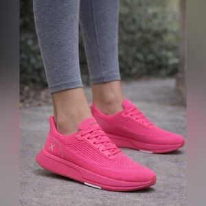 Like NEW • Flux • Women’s ADAPT RUNNER Neon Pink
US 7.5